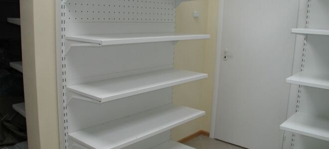 Металлические торговые стойки